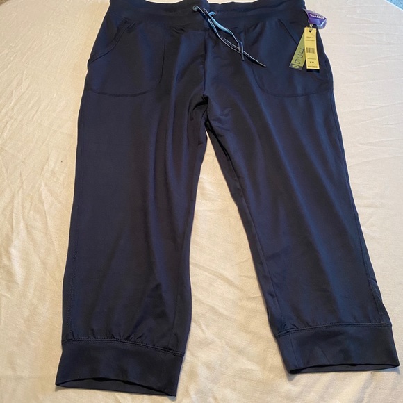 green tea clothing sweatpants